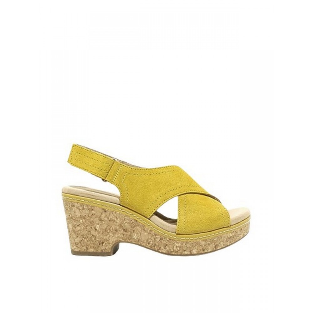 WOMEN PLATFORM CLARKS GISELLE COVE YELLOW SUEDE