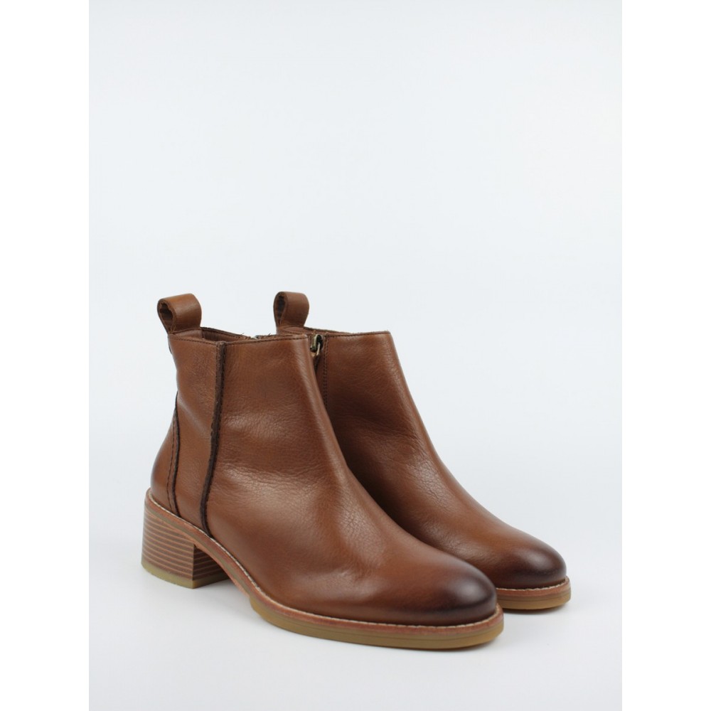 ΓΥΝΑΙΚΕΙΟ ΜΠΟΤΑΚΙ CLARKS COLOGNE ZIP 26161485 ΤΑΜΠΑ ΔΕΡΜΑ ΓΥΝΑΙΚΕΙΟ ΜΠΟΤΑΚΙ CLARKS COLOGNE ZIP 26161485 ΤΑΜΠΑ ΔΕΡΜΑ