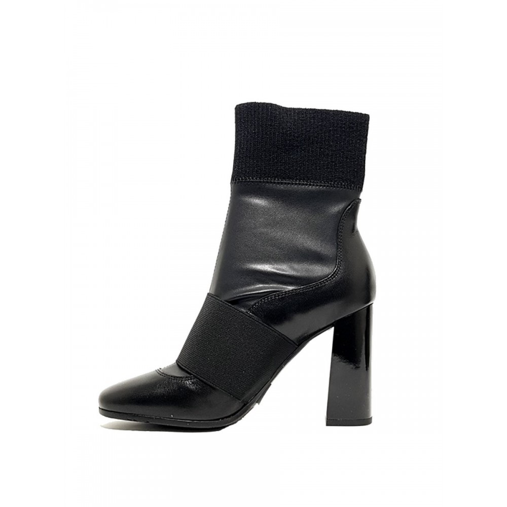 Γυναικείο Μποτάκι Tommy Hilfiger Tommy Signature Heeled Boot EN0EN00615-990 Μαύρο Δέρμα-Ελαστικό