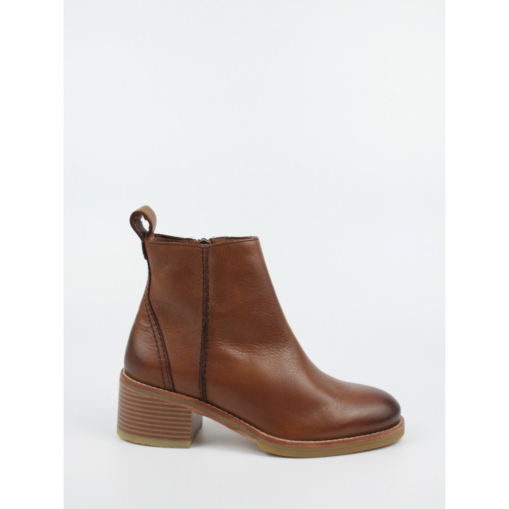 ΓΥΝΑΙΚΕΙΟ ΜΠΟΤΑΚΙ CLARKS COLOGNE ZIP 26161485 ΤΑΜΠΑ ΔΕΡΜΑ ΓΥΝΑΙΚΕΙΟ ΜΠΟΤΑΚΙ CLARKS COLOGNE ZIP 26161485 ΤΑΜΠΑ ΔΕΡΜΑ