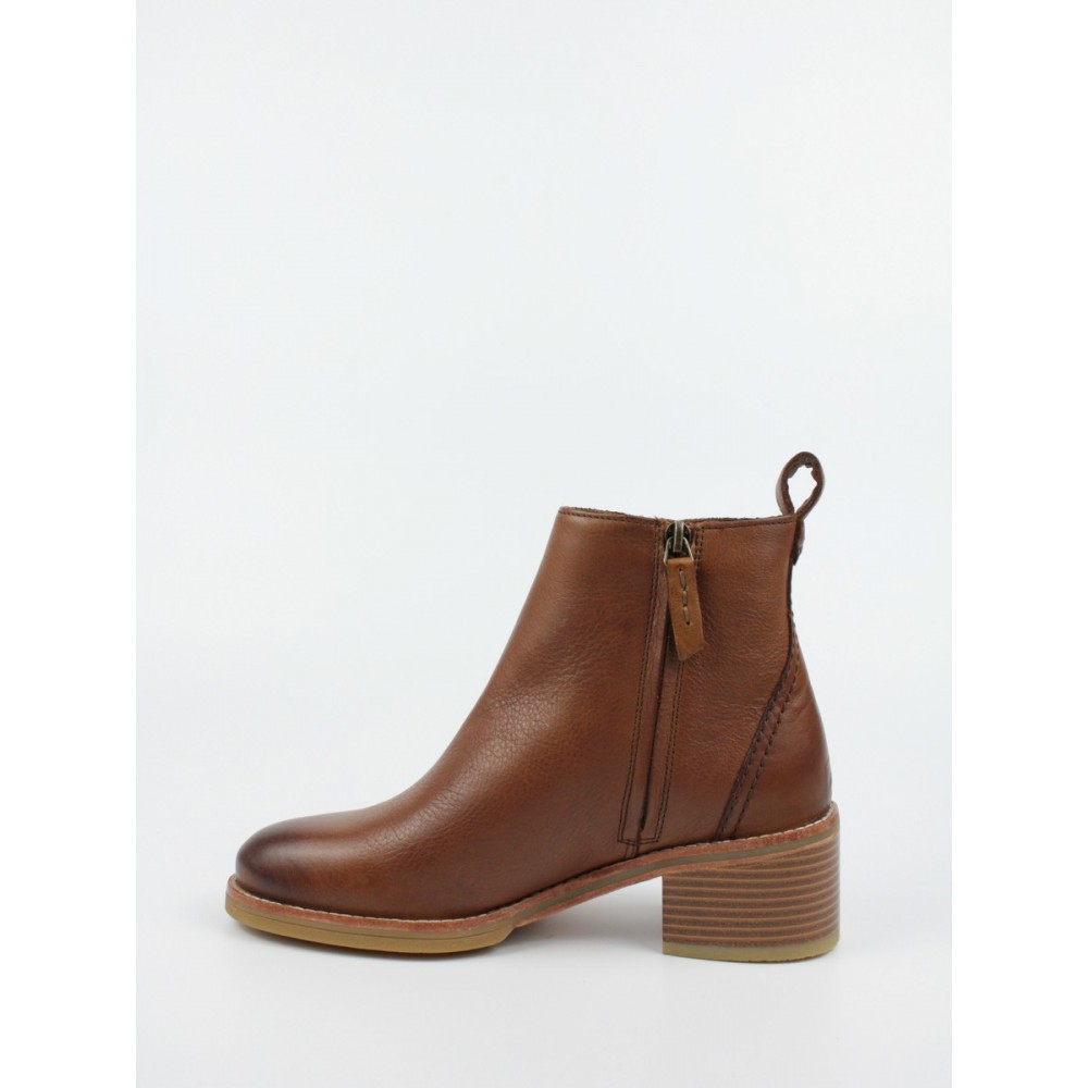 ΓΥΝΑΙΚΕΙΟ ΜΠΟΤΑΚΙ CLARKS COLOGNE ZIP 26161485 ΤΑΜΠΑ ΔΕΡΜΑ ΓΥΝΑΙΚΕΙΟ ΜΠΟΤΑΚΙ CLARKS COLOGNE ZIP 26161485 ΤΑΜΠΑ ΔΕΡΜΑ