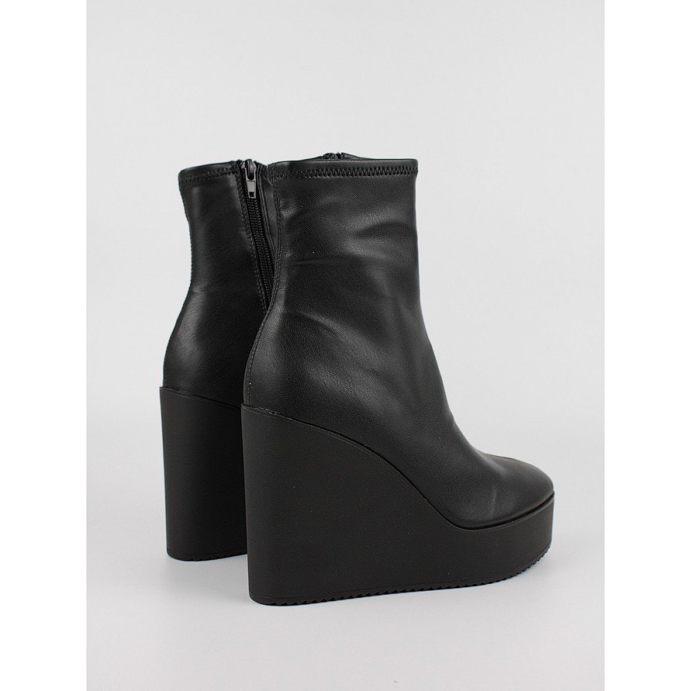 Γυναικείο Μποτάκι Steve Madden Jassy SM11002158-02002-001 Μαύρο Γυναικείο Μποτάκι Steve Madden Jassy SM11002158-02002-001 Μαύρο