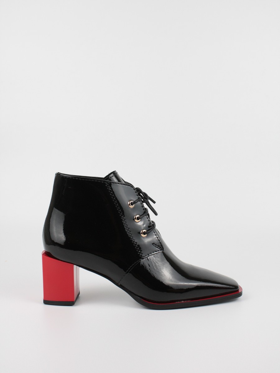 Women Bootie Wall Street 156-22801-99 Black