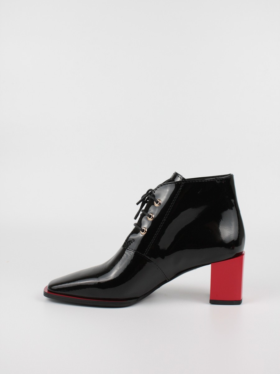 Women Bootie Wall Street 156-22801-99 Black