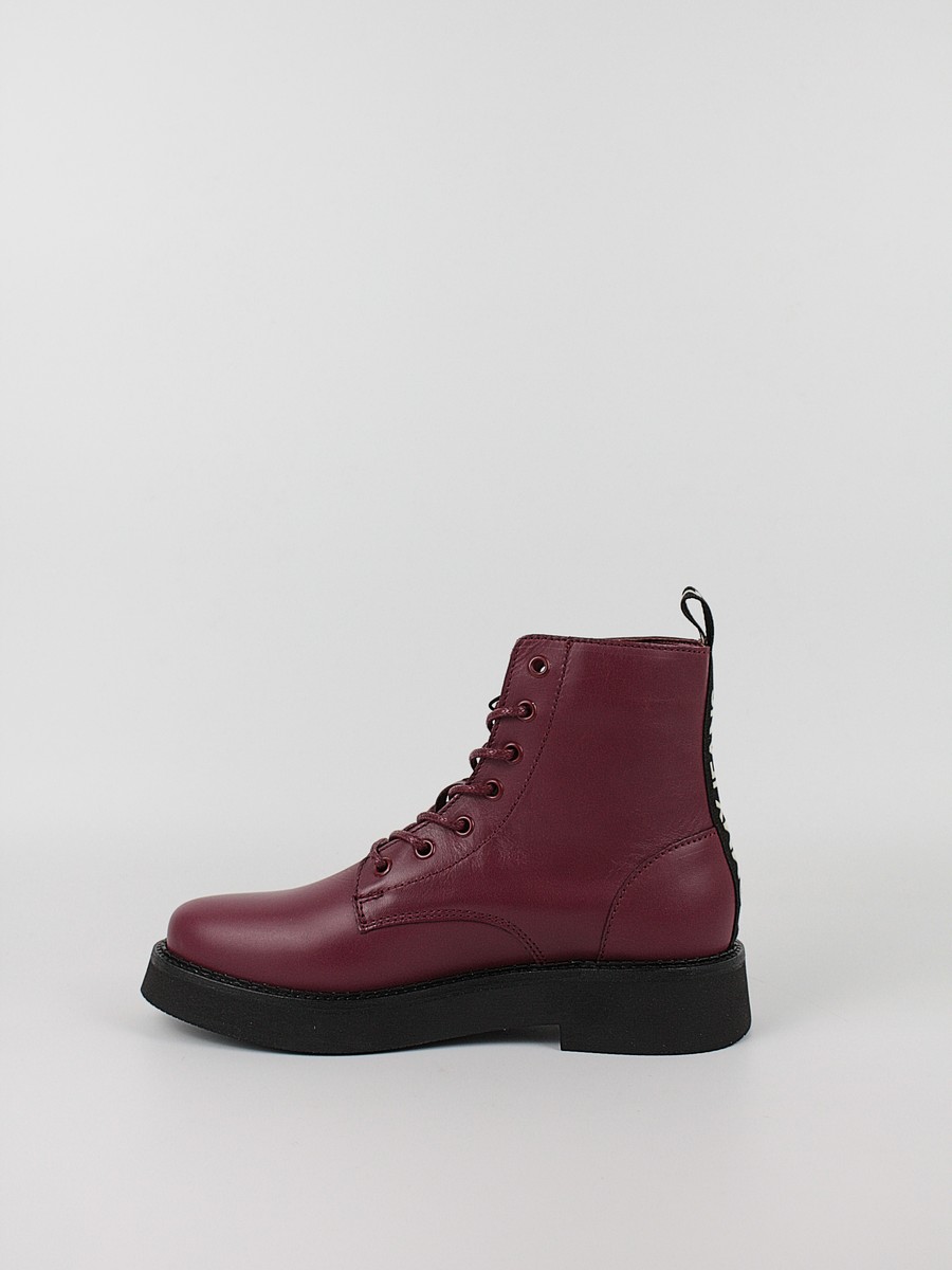 Γυναικεία Μποτάκι Tommy Hilfiger Tjw Lace Up Flat Boot EN0EN02310-XJS Μπορντό