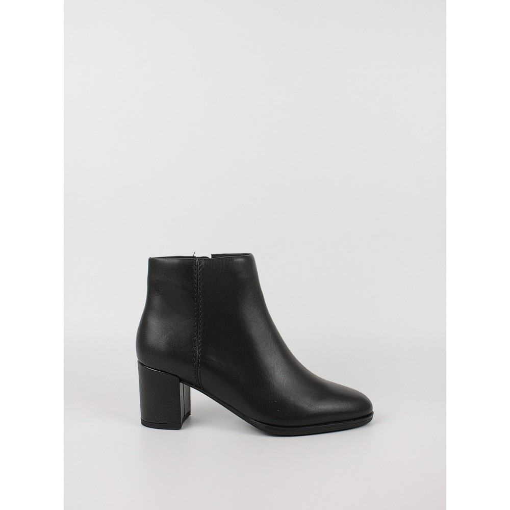 Women Bootie Clarks Freva55 Zip 26174797 Black