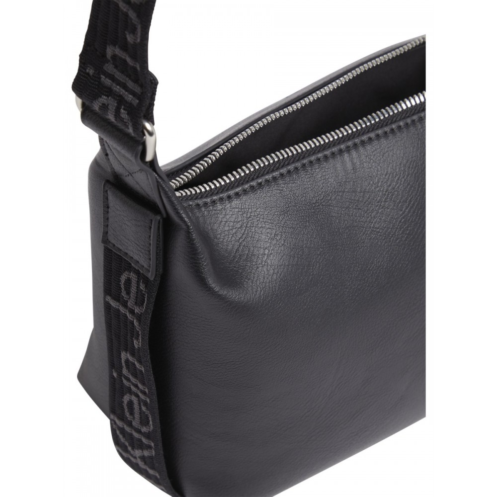 Women's Bag Calvin Klein Ultralight Shoulder Bag22 Pu K60K611555-BEH  Black