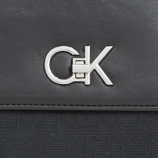 Γυναικεία Τσάντα Calvin Klein Re-Lock Conv Shoulder Bag Jcq K60K611755-0GK Μαύρη