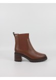 Women Booties Tommy Hilfiger Flag Mid Heel Leather Chelsea FW0FW08163-GPK Light Brown