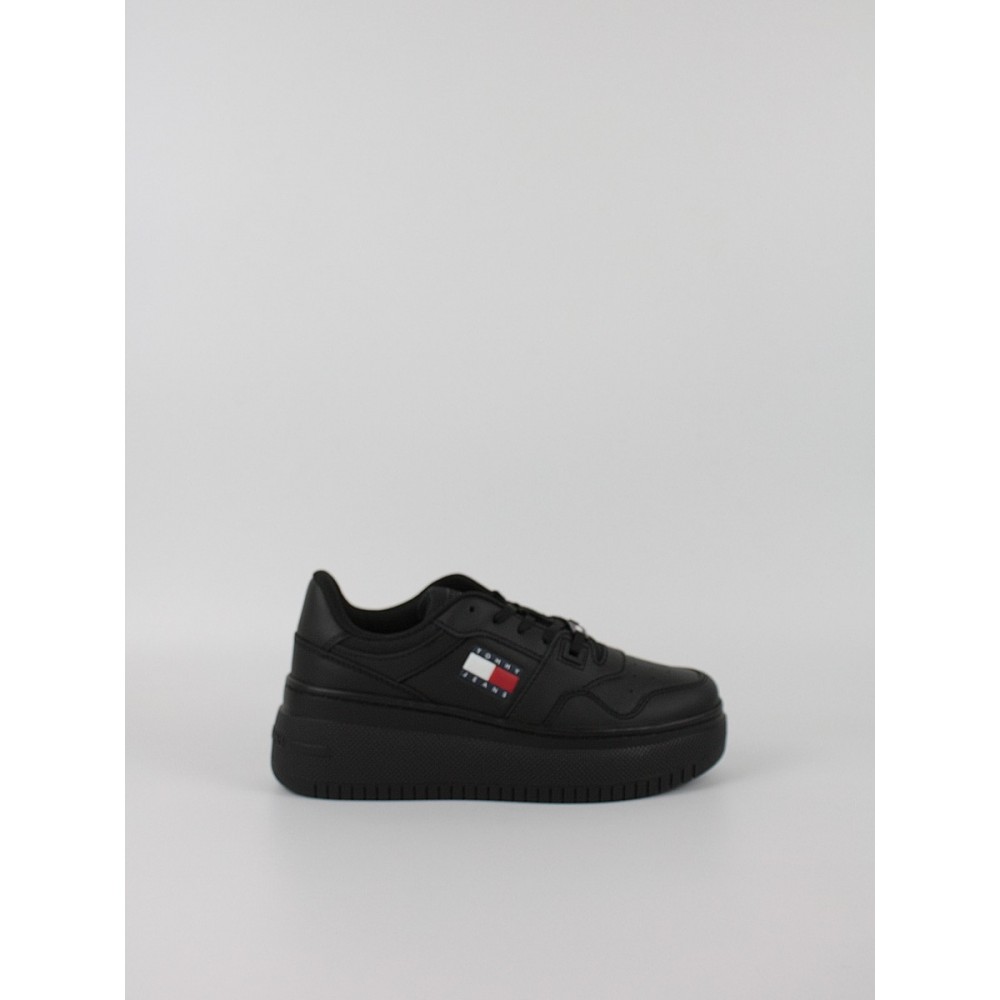 Γυναικεία Sneaker Tommy Hilfiger TjwRetro Basket Flatform Ess EN0EN02506-BDS Μαύρο Γυναικεία Sneaker Tommy Hilfiger TjwRetro Basket Flatform Ess EN0EN02506-BDS Μαύρο