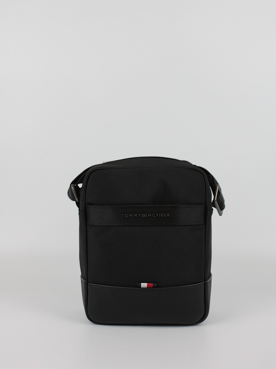 Men Βag Tommy Hilfiger Th Nylon Travel Mini Reporter AM0AM13472-BDS Black