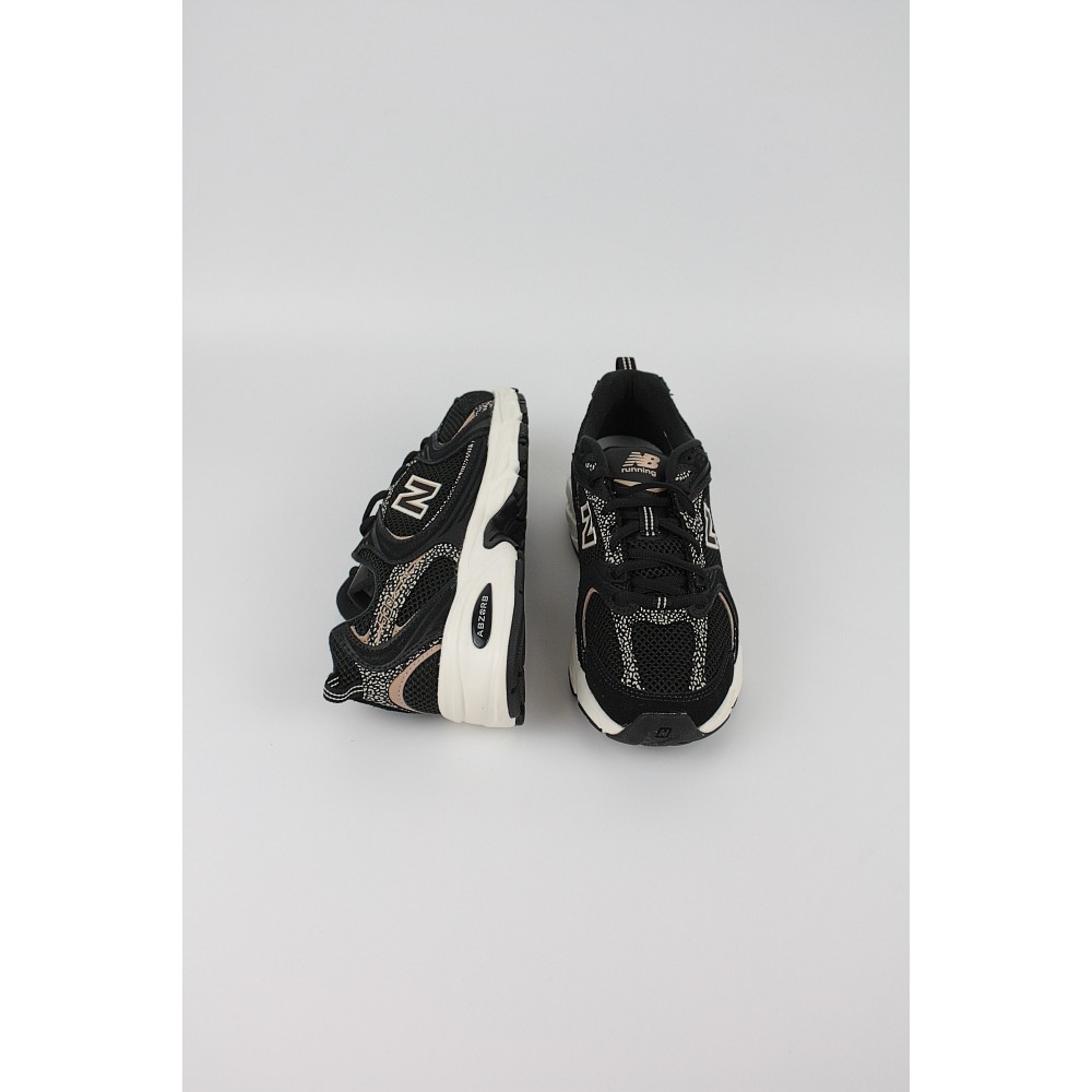 Women Sneaker New Balance U530CRB Black