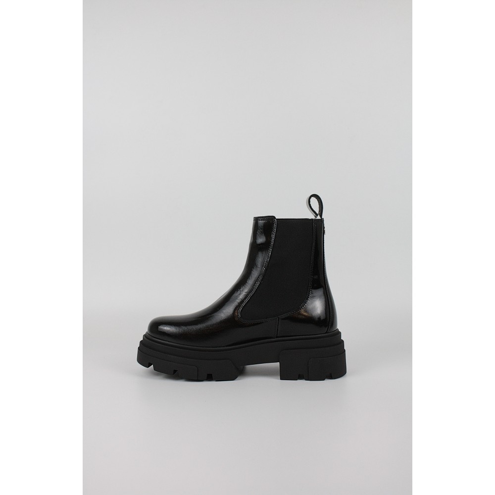 Women BootiesTommy Hilfiger Th Shiny Leather Chelsea FW0FW09042-BDS Black