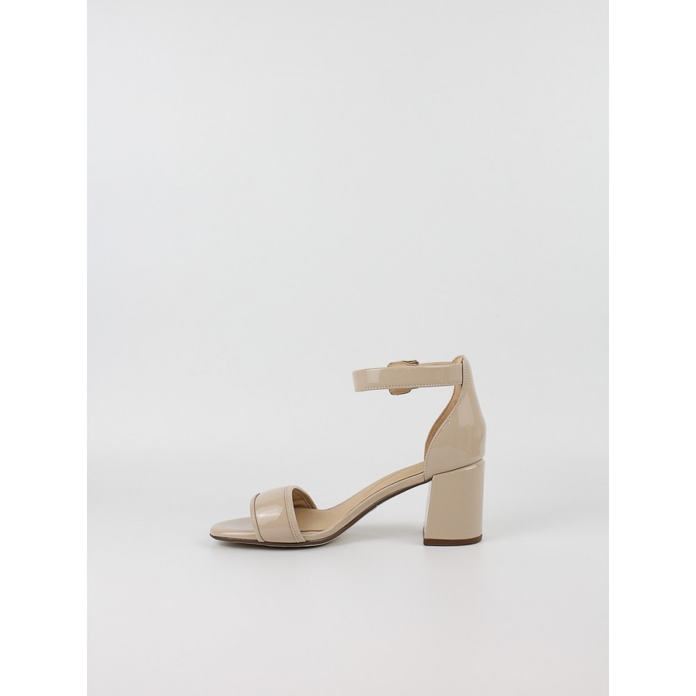 Γυναικείο Πέδιλο Clarks Ezoria Mae 26181299 Μπεζ