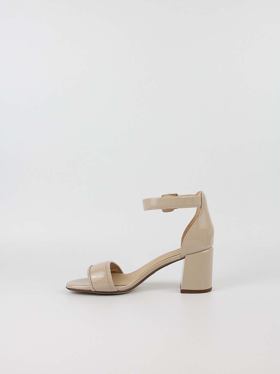 Γυναικείο Πέδιλο Clarks Ezoria Mae 26181299 Μπεζ