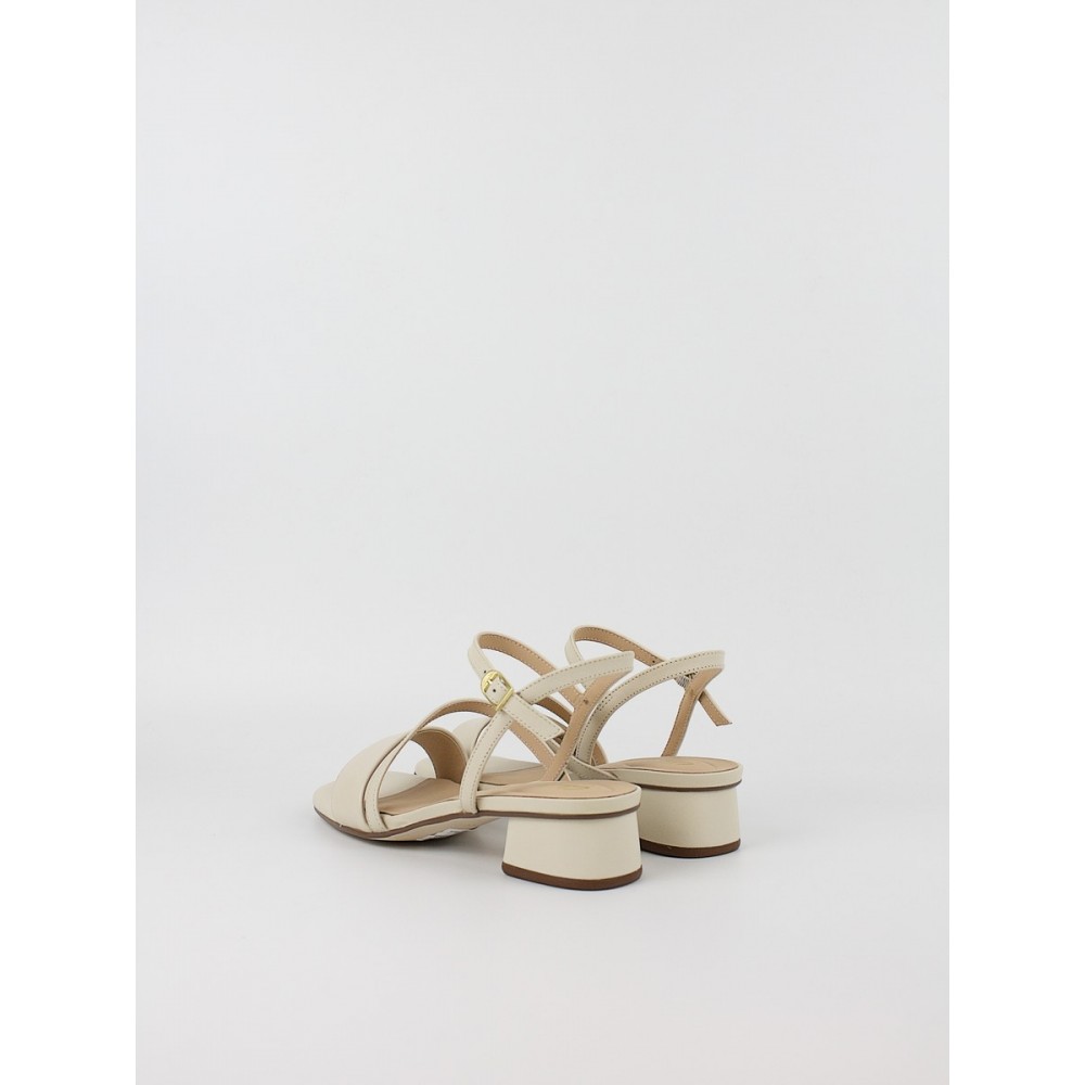 Γυναικείο Πέδιλο Clarks Serina35 Strap 26186118 Μπεζ