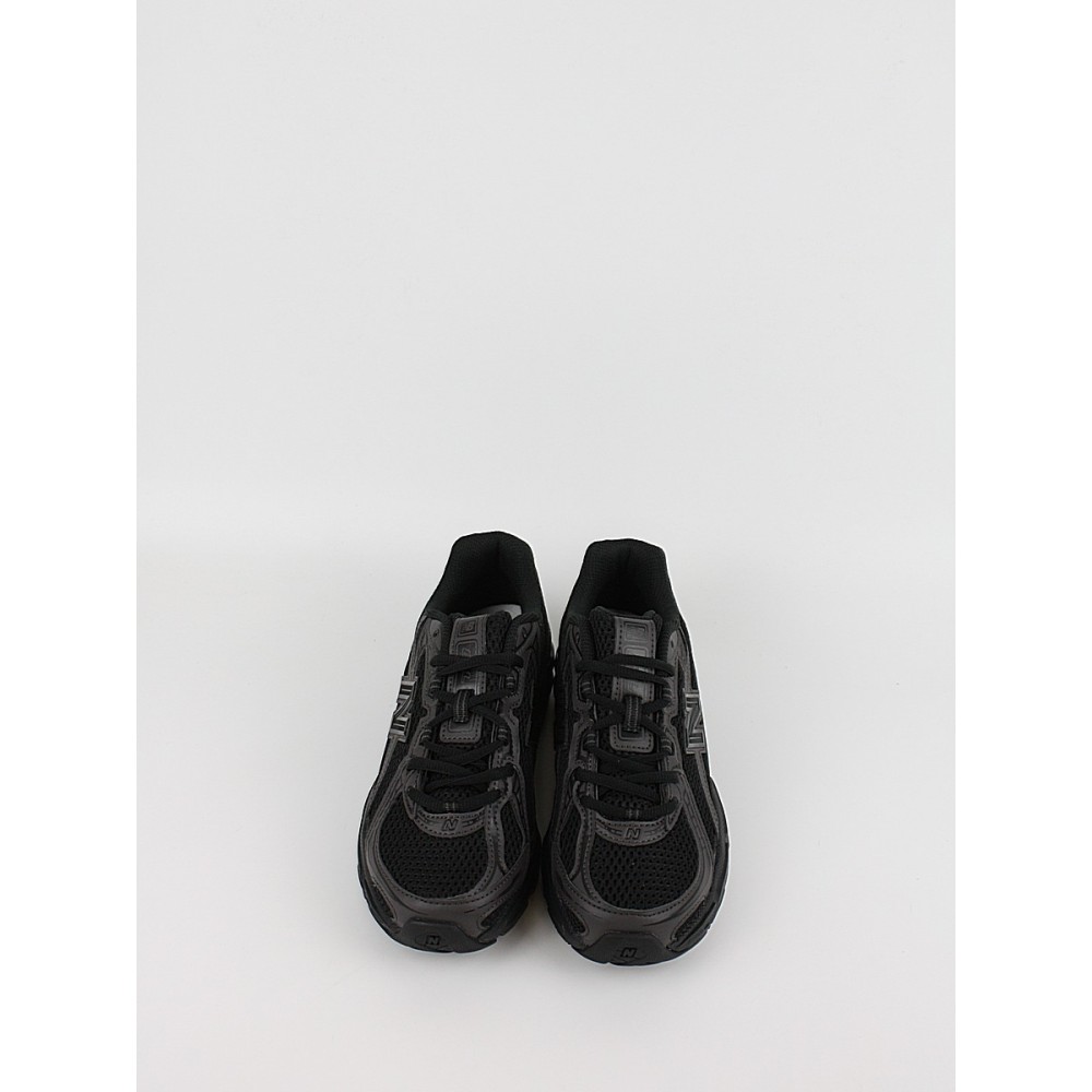 Γυναικεία Sneaker New Balance U740BO2 Μαύρα